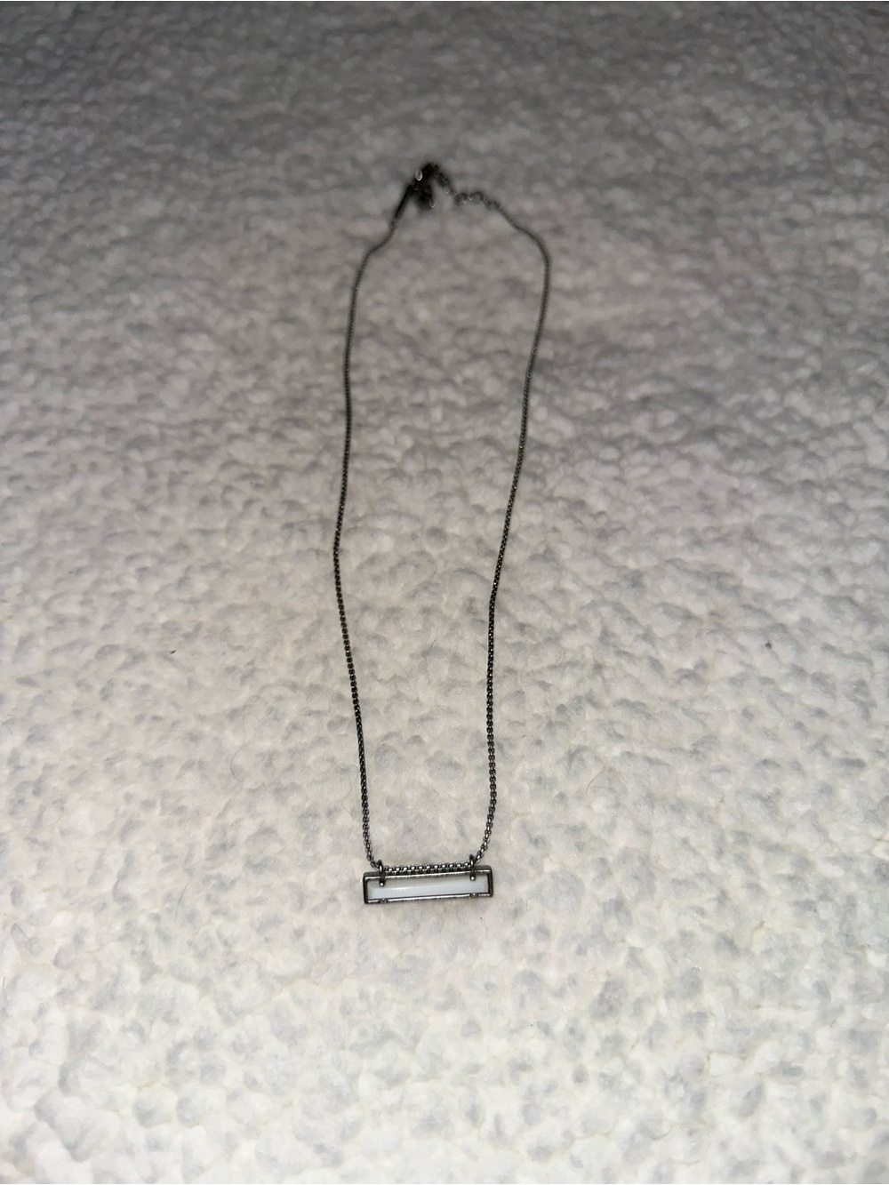 Kendra Scott Silver Bar Necklace with White Inlay - Picture 1 of 3